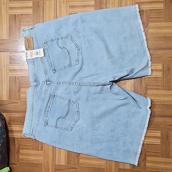 LEVI'S SIGNATURE plus size cut off shorts - Picture 3 of 16